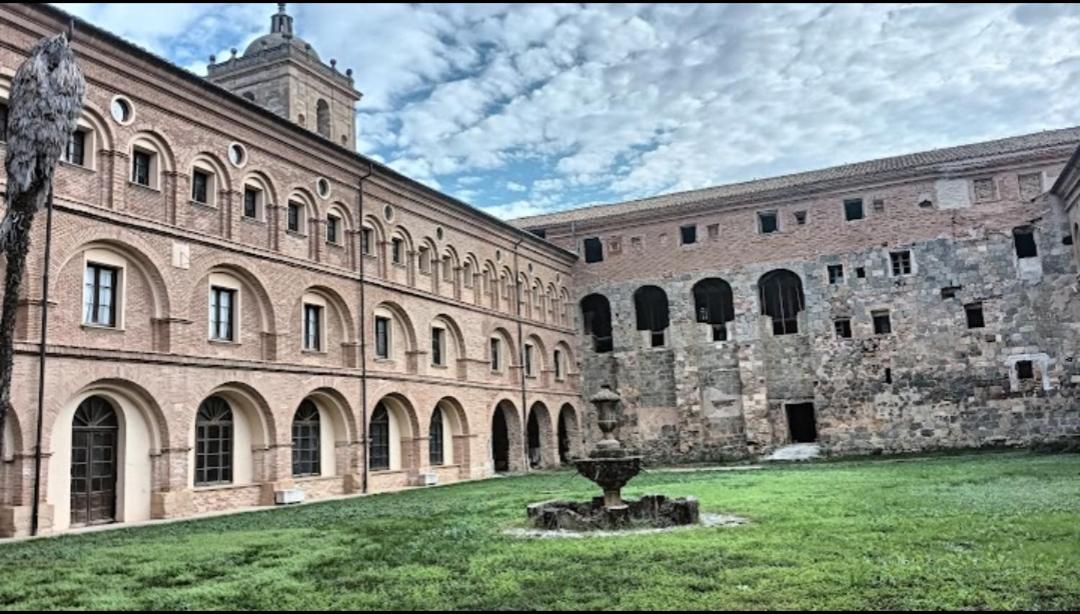 Albergue De Peregrinos San Cipriano 에이귀 외부 사진